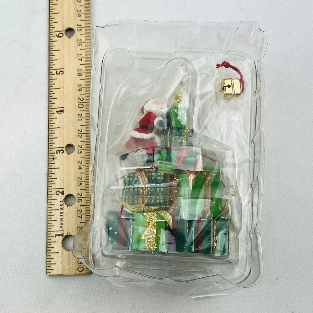 Hallmark The‎ Opening Game Keepsake Ornament Dated 2005 Club Exclusive